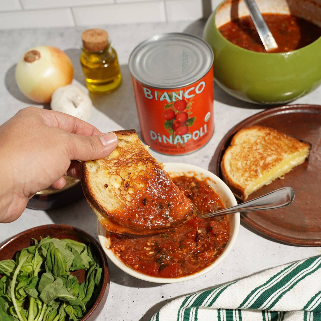 Bianco DiNapoli 28oz Organic Fire Roasted Chopped tom