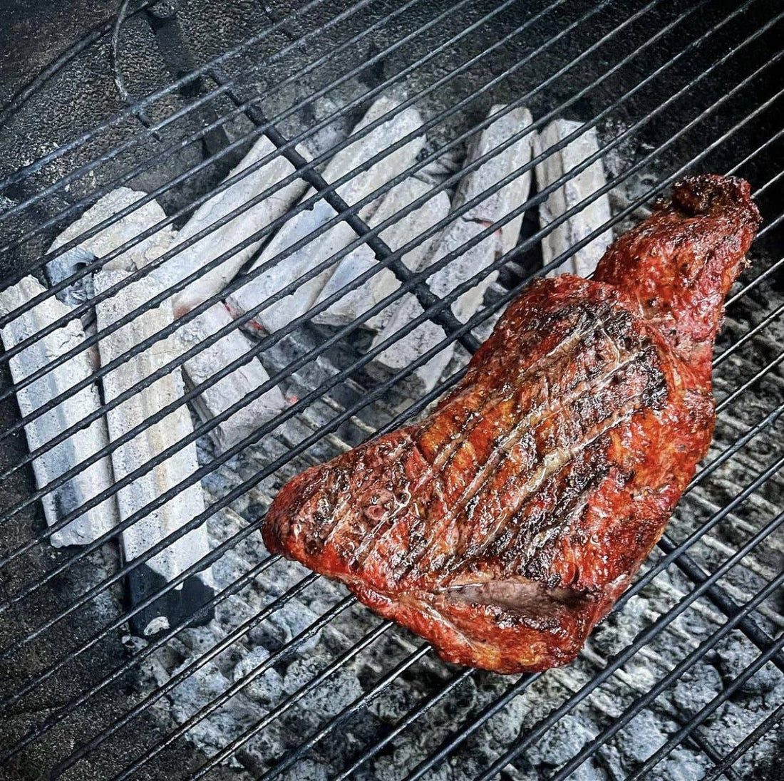 CHARBLOX Ultra Premium Sustainable Hardwood Grilling Charcoal Logs